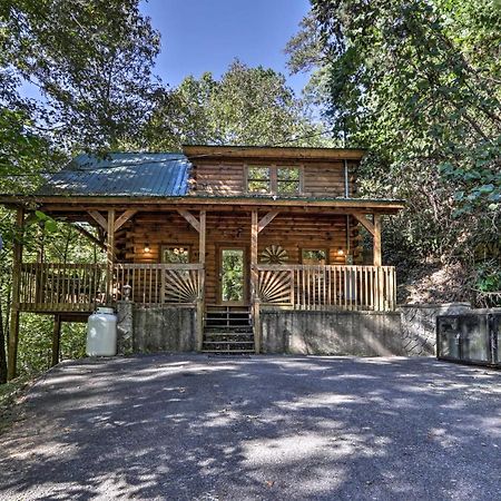 Cabin With Hot Tub And Deck, 3 Mi To Pigeon Forge 세비어빌 외부 사진