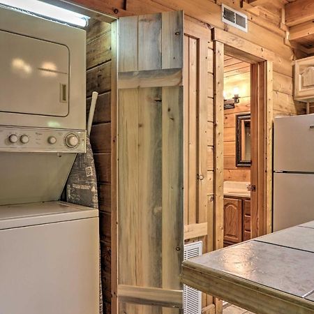 Cabin With Hot Tub And Deck, 3 Mi To Pigeon Forge 세비어빌 외부 사진