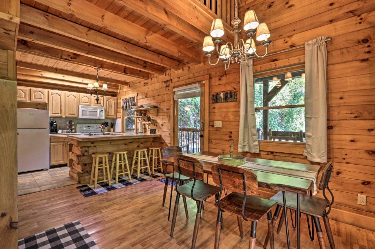 Cabin With Hot Tub And Deck, 3 Mi To Pigeon Forge 세비어빌 외부 사진