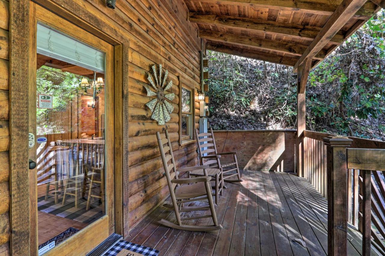 Cabin With Hot Tub And Deck, 3 Mi To Pigeon Forge 세비어빌 외부 사진