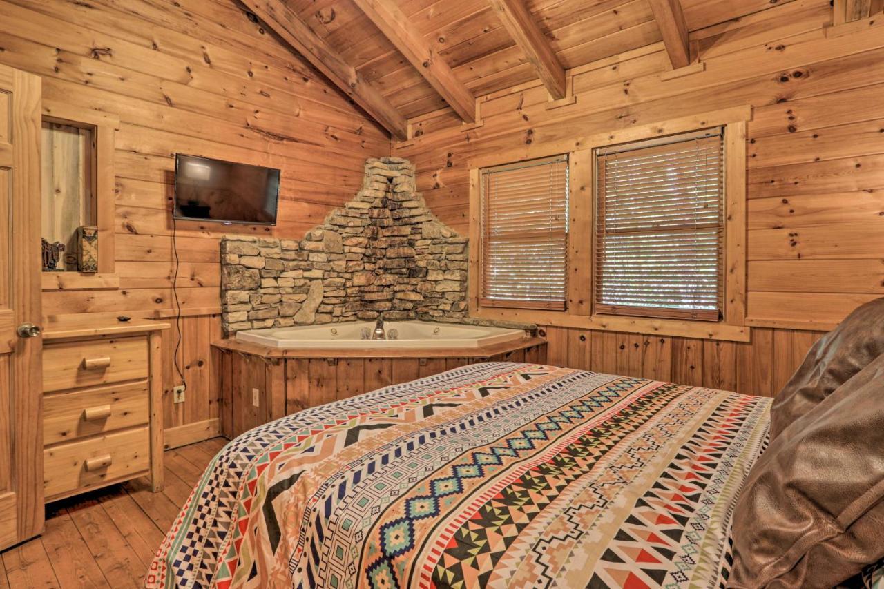 Cabin With Hot Tub And Deck, 3 Mi To Pigeon Forge 세비어빌 외부 사진