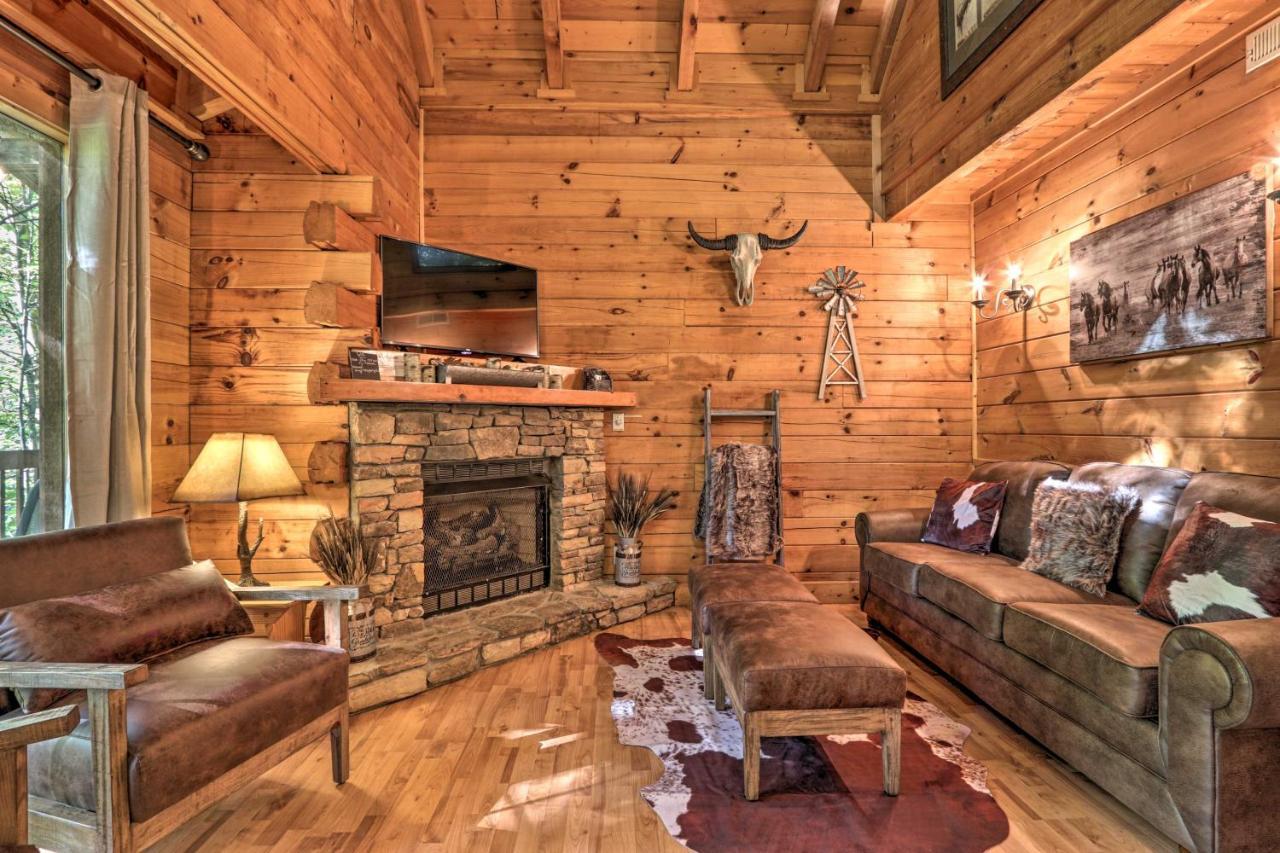 Cabin With Hot Tub And Deck, 3 Mi To Pigeon Forge 세비어빌 외부 사진