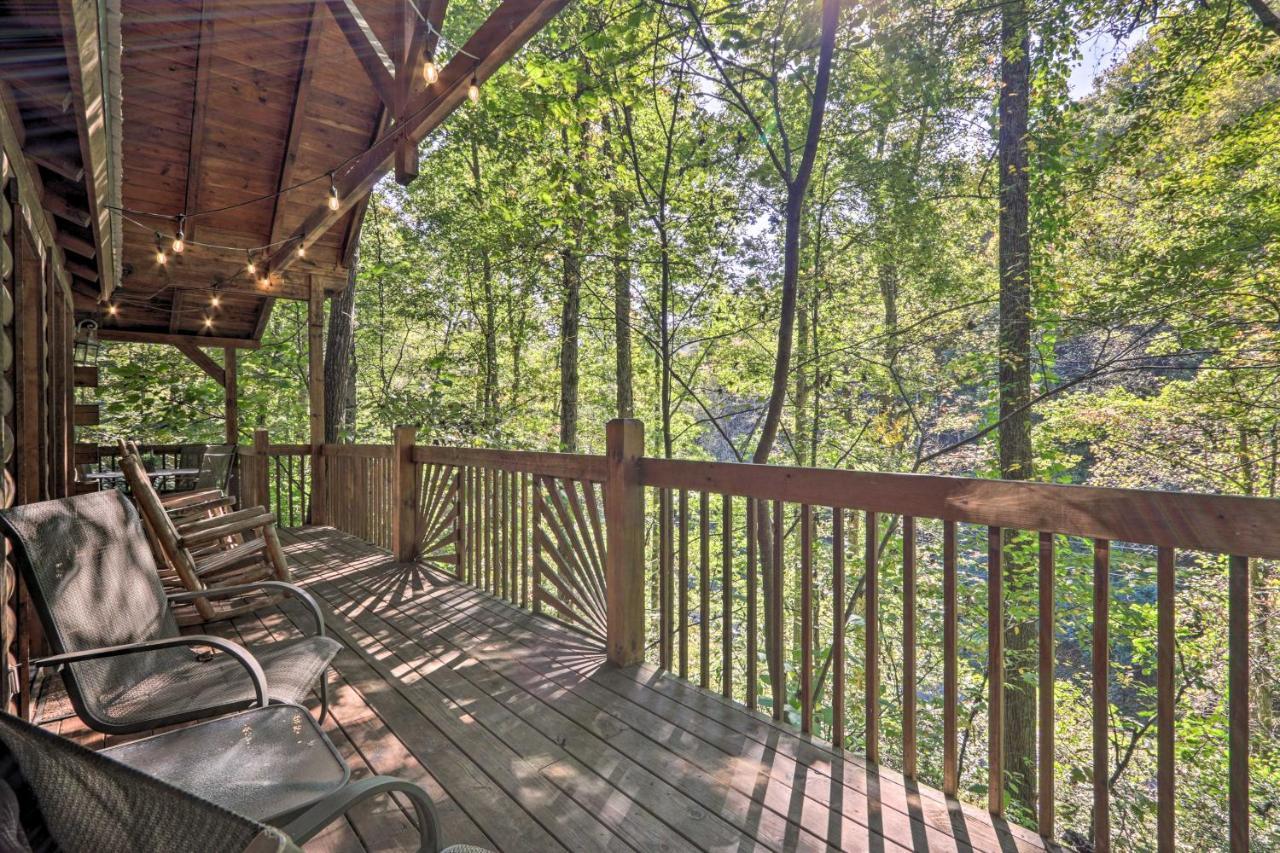 Cabin With Hot Tub And Deck, 3 Mi To Pigeon Forge 세비어빌 외부 사진